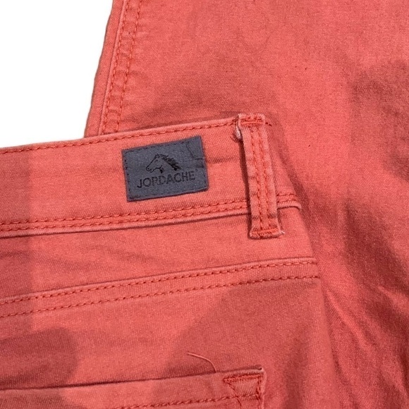 Jordache Coral Raw Edge Capri Pants - Picture 2 of 6